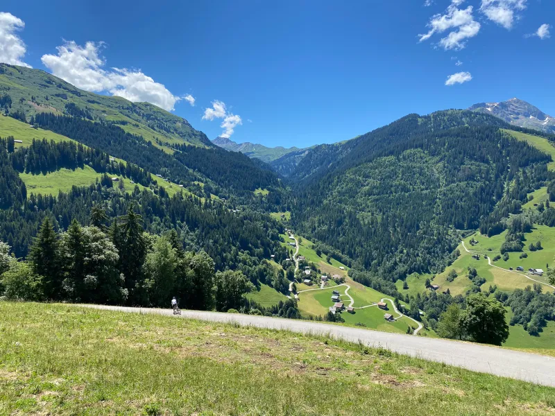 Areches e la valle verso Saint Guerin
