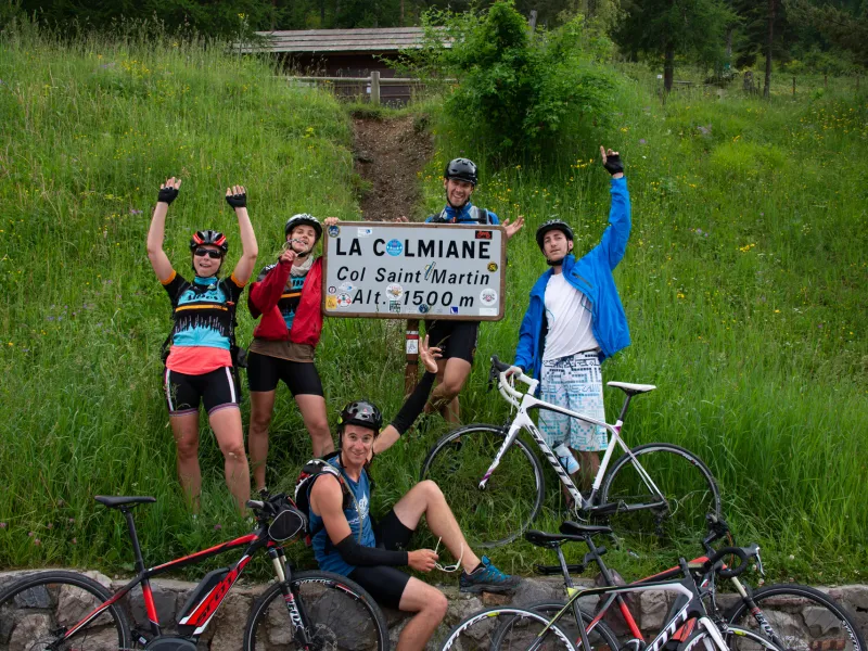 Festeggiamenti sul passo del Col Saint-Martin