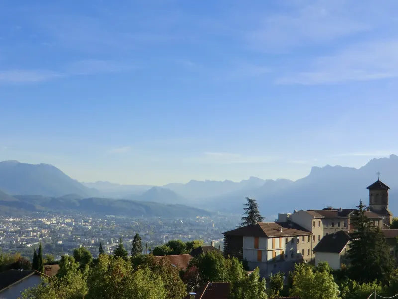 Corenc, sentinella del bacino di Grenoble