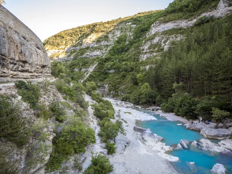 Le acque turchesi della Meouge