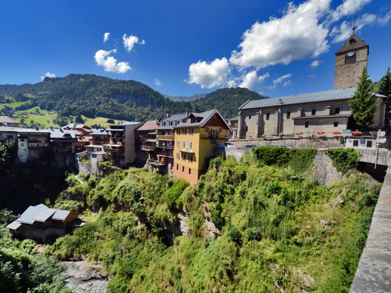 Flumet nel cuore della Val d_Arly