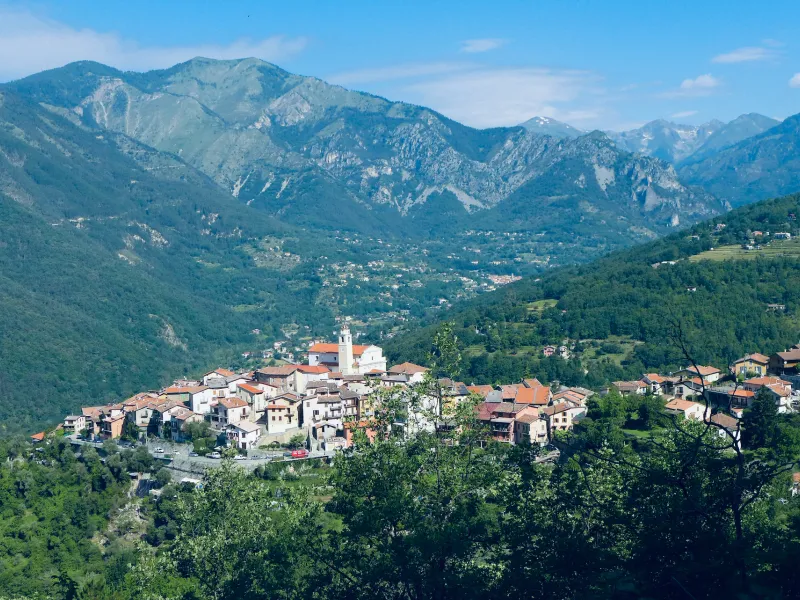La Bollene-Vésubie, un tipico villaggio delle Alpi Marittime