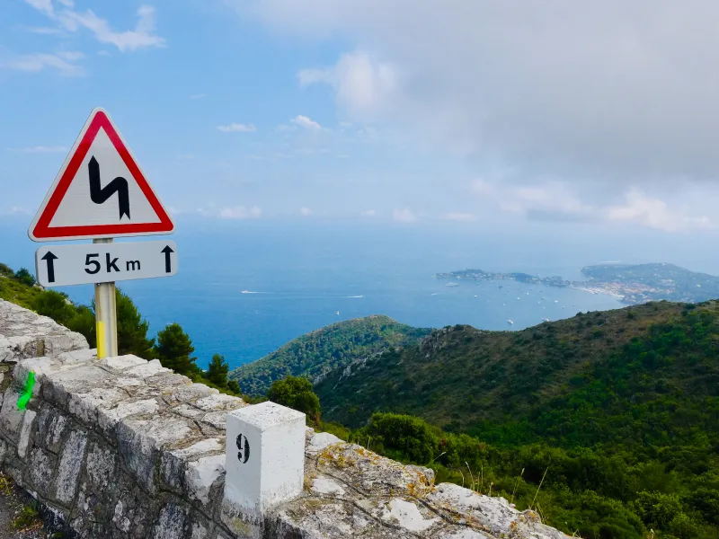 La Haute Corniche con vista sul Mediterraneo