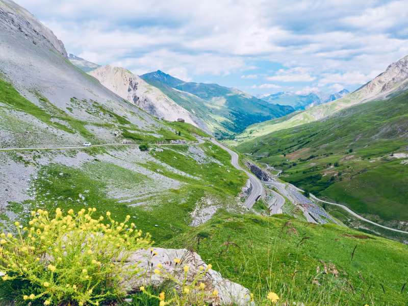 Lacci sul versante nord del Col du Galibier