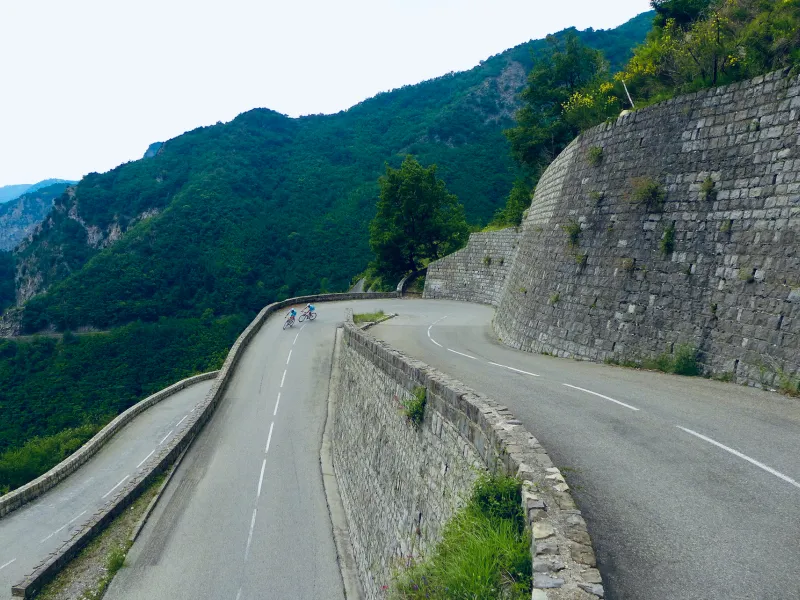 Pizzi sul versante sud del Col de Turini presso Moulinet