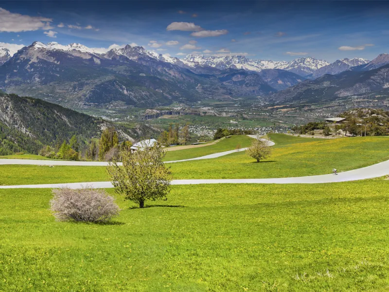 Allacciate sul Col de Vars con vista sulla valle della Durance