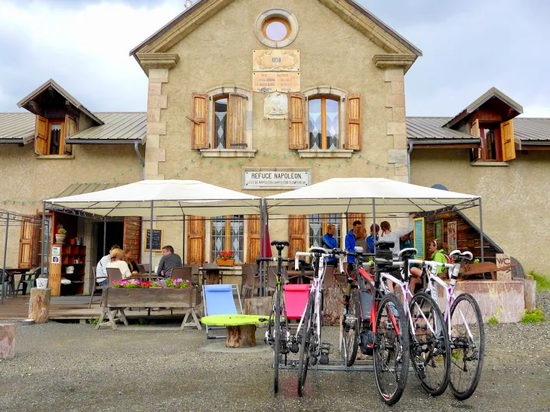 Il Rifugio Napoléon vicino alla vetta del Col d'Izoard
