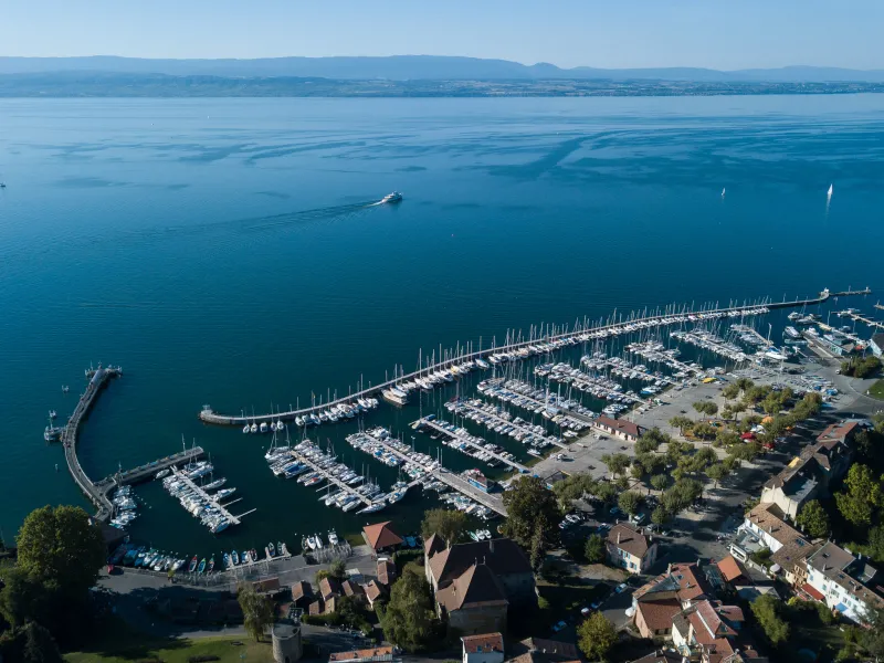 Porto di Thonon-les-Bains e Lago di Ginevra