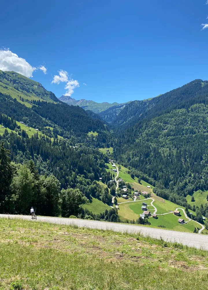 Areches e la valle verso Saint Guerin