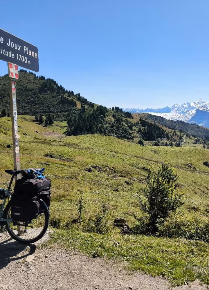 via delle grandi alpi