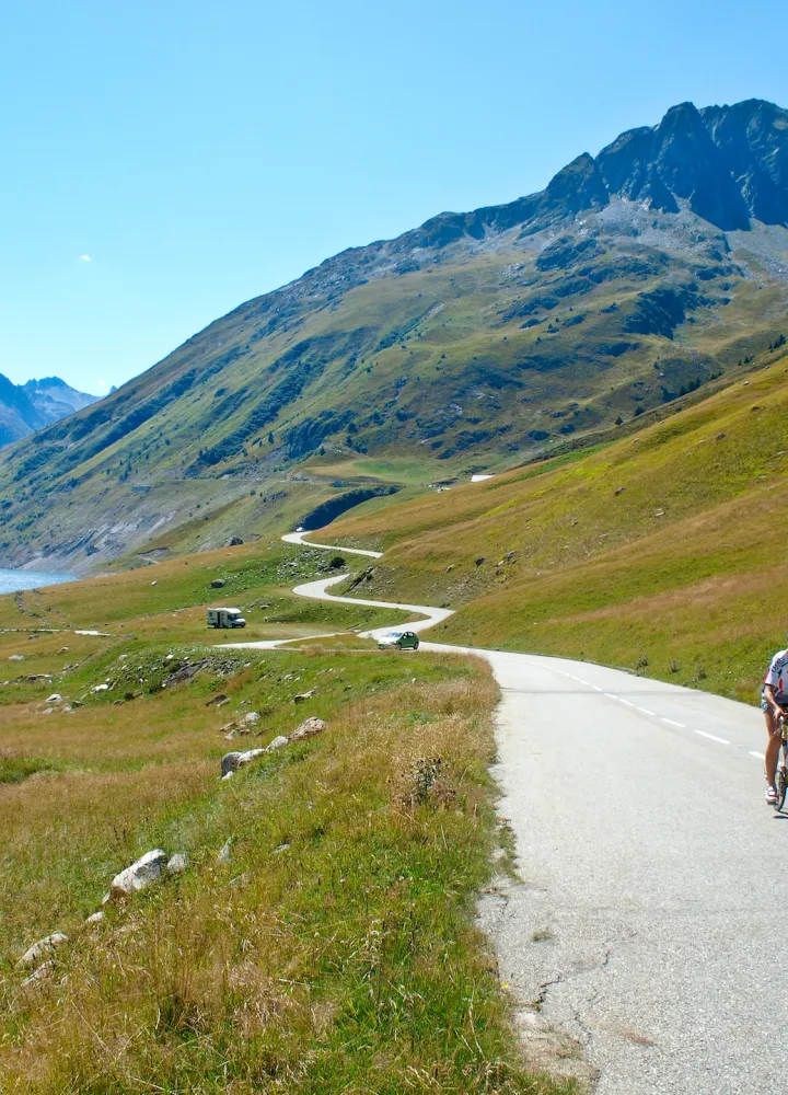 Sulla strada che porta alle pendici meridionali del colle della Croix de Fer