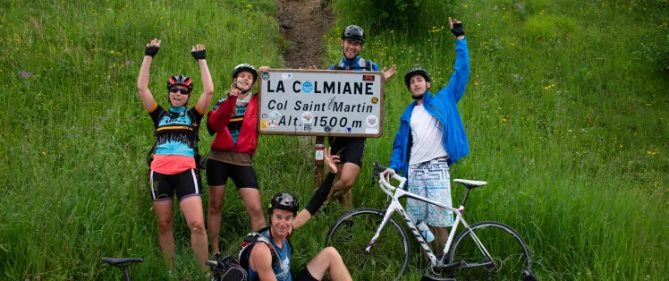 Festeggiamenti sul passo del Col Saint-Martin