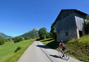 Opzione 1: Le Grand-Bornand - Annecy - Lescheraines - Albertville - Beaufort-sur-Doron
