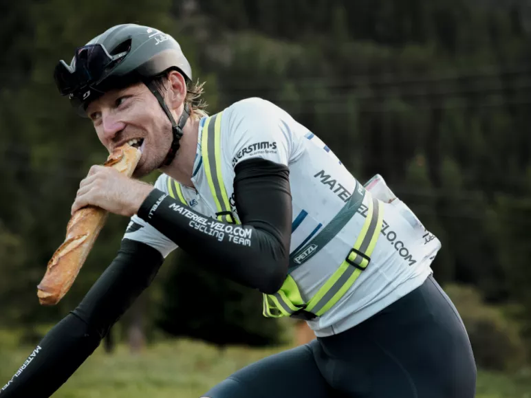 Thibaut Clément record della Route des Grandes Alpes