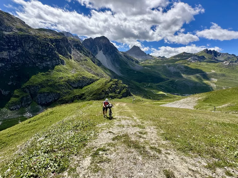 Percorso delle Grandi Alpi Ghiaia
