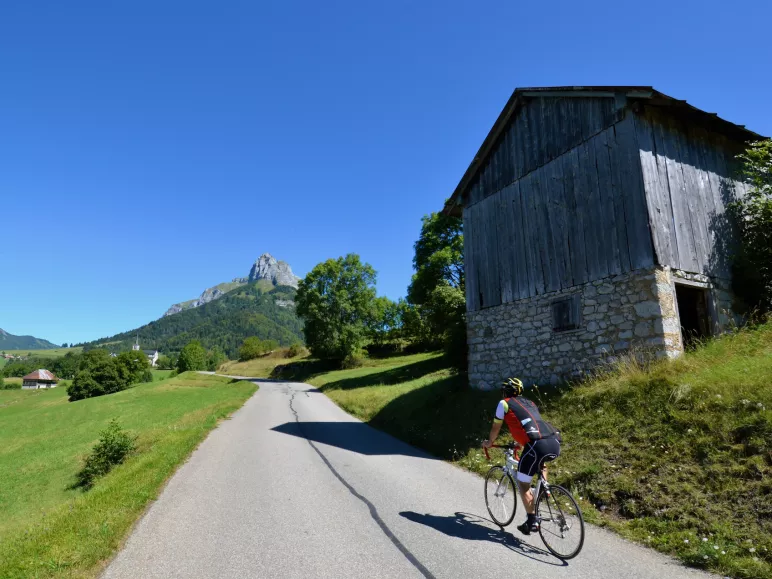 Opzione 1: Le Grand-Bornand - Annecy - Lescheraines - Albertville - Beaufort-sur-Doron